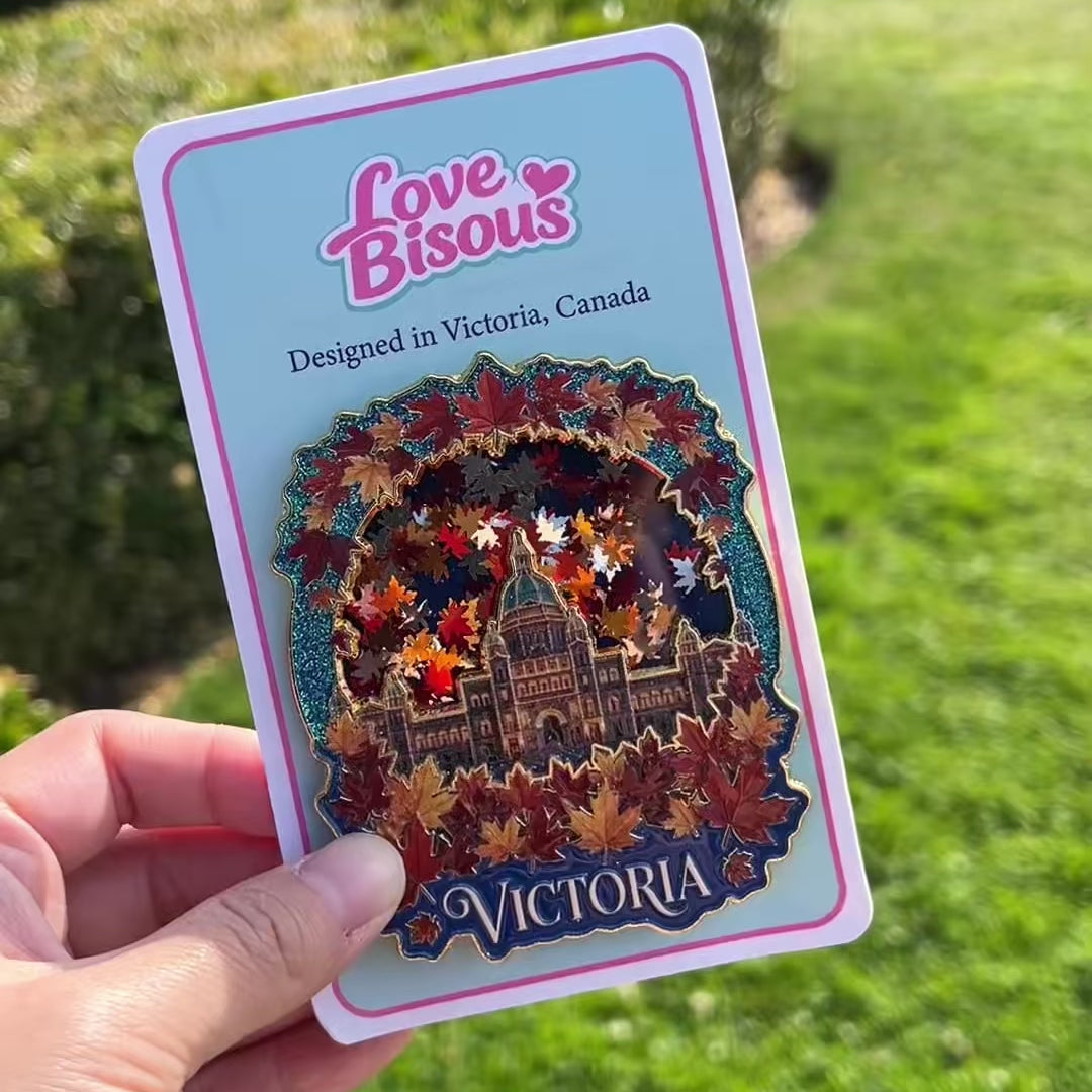 Love Bisous Victoria Liquid Shaker Fridge Magnet